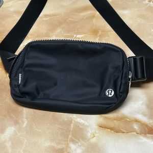 Lululemon belt bag